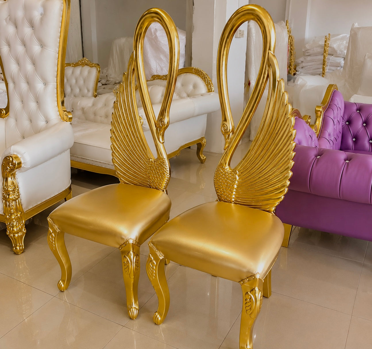 Versora Élysian Swan Chair Set