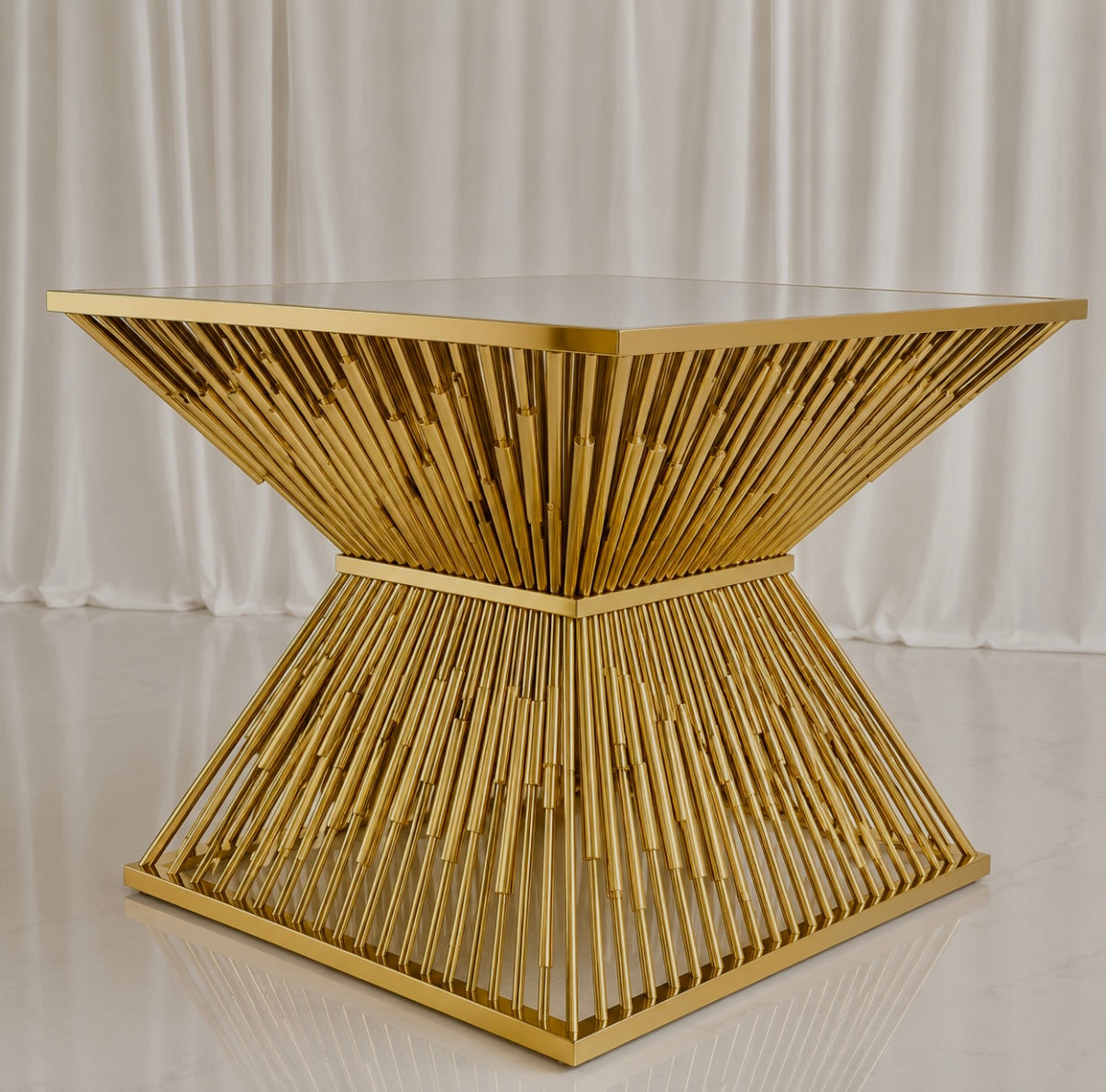Versora Aurora Luxe Dining Table